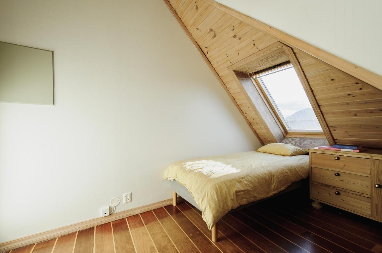 Spacious Penthouse With Grand Terrace Lägenhet Bergen