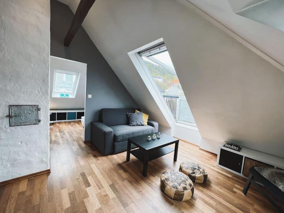 Dinbnb I Loft I Easy Check-in Apartment