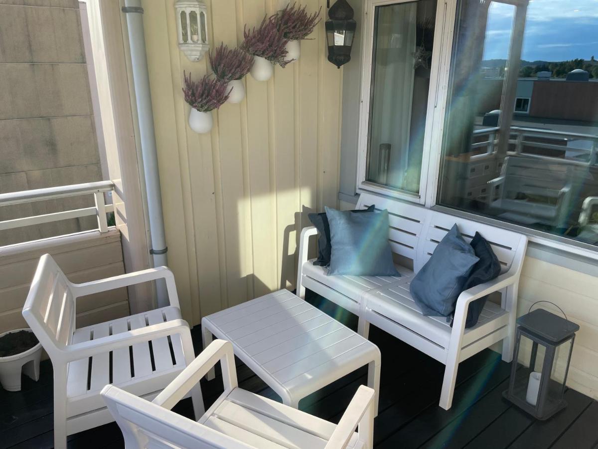 Cosy With 2 Bedrooms For 4 People With Free Parking *