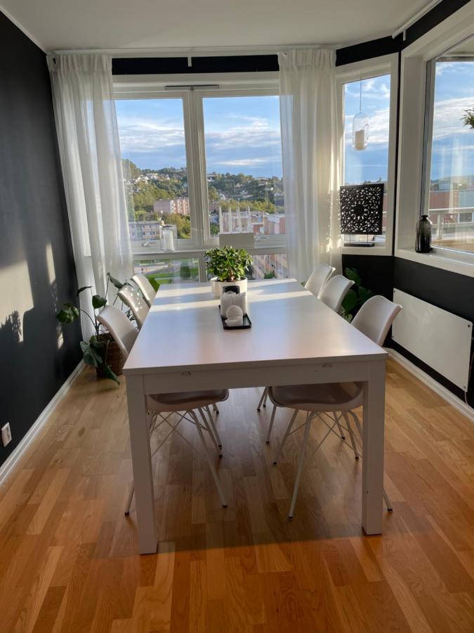 Cosy With 2 Bedrooms For 4 People With Free Parking * Bergen