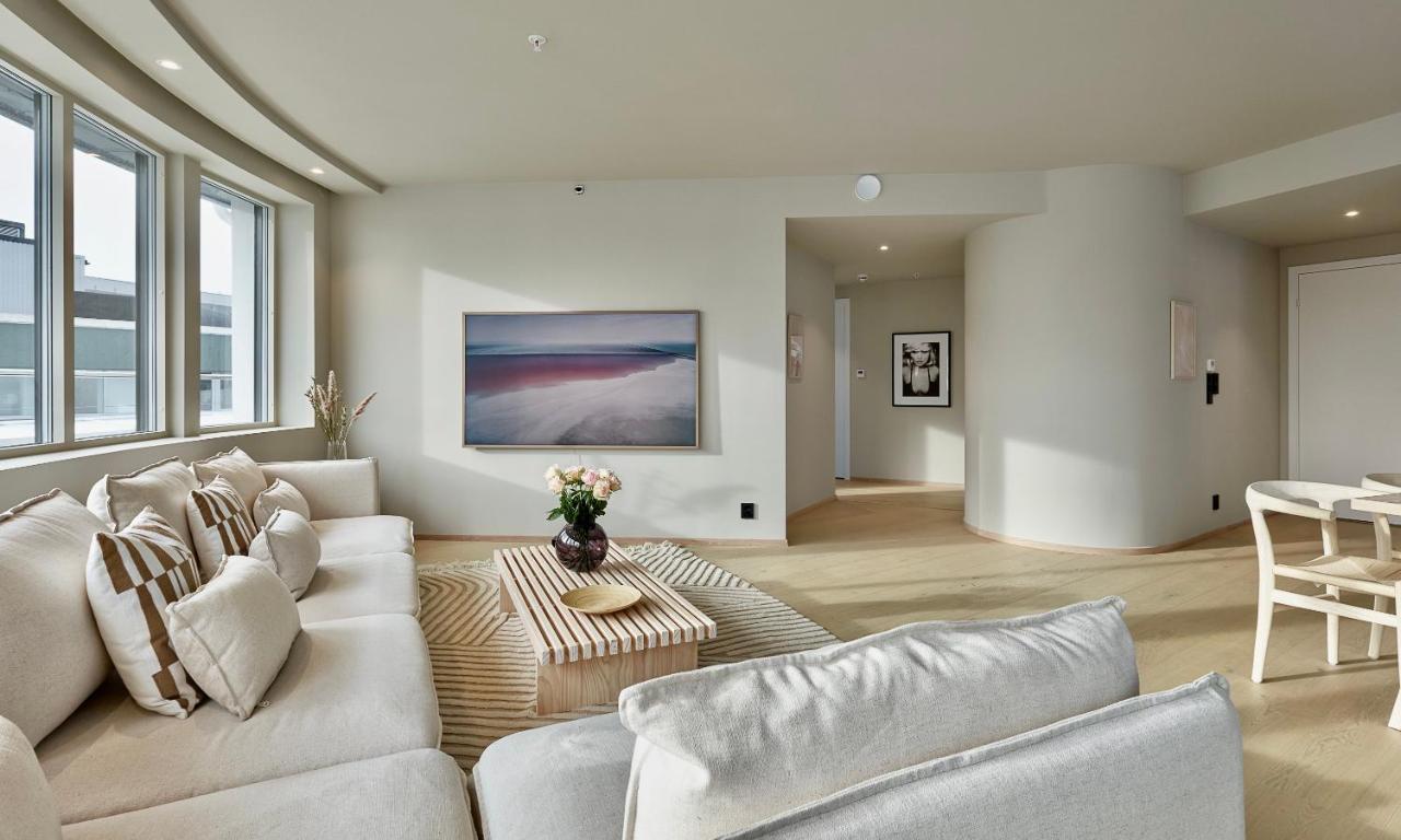 Brand New And Luxurious Penthouse In Centre! Apartment