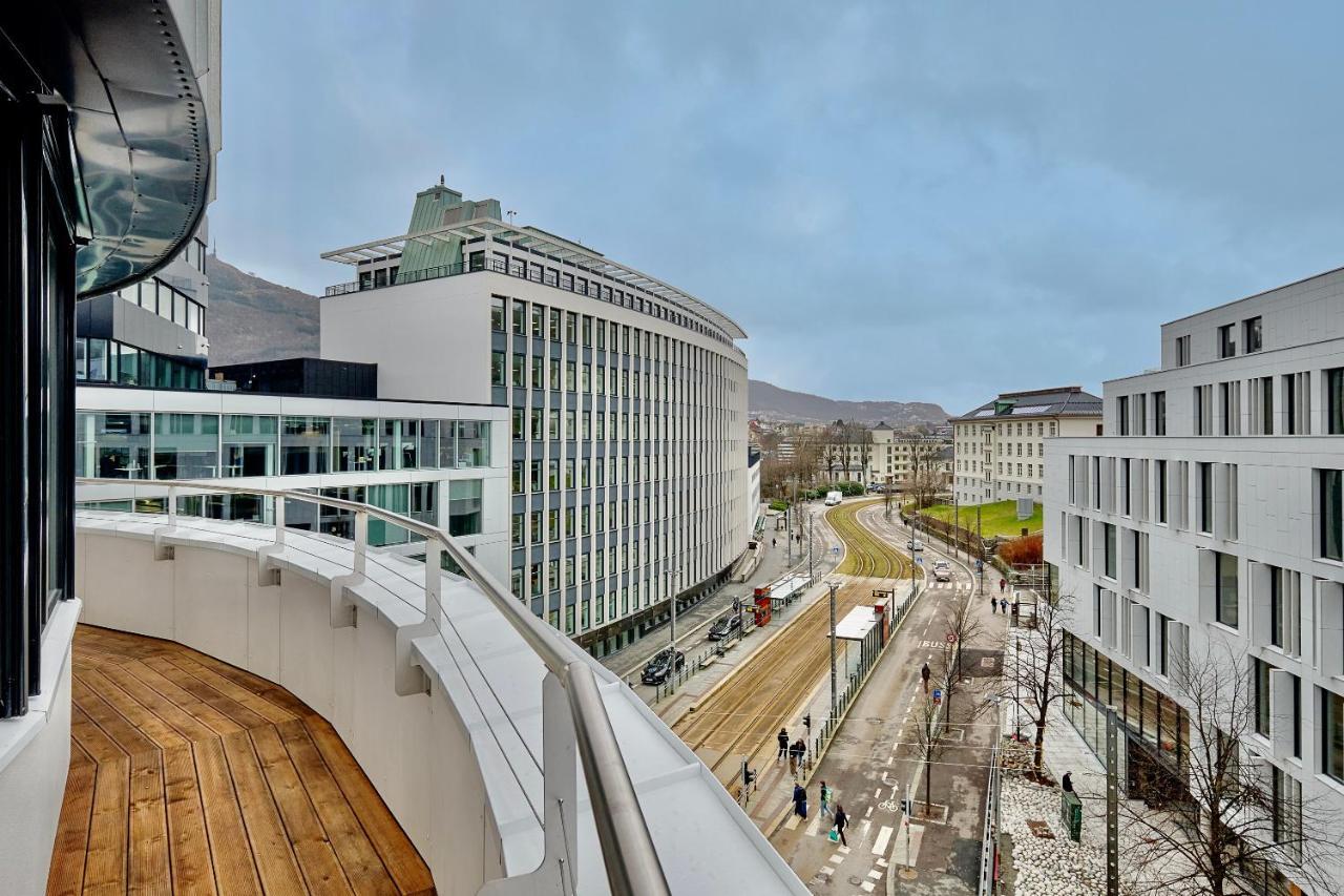 Brand New And Luxurious Penthouse In Centre! *