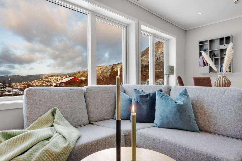 Apartment Stor Og Moderne I Indre Arna Gratis Parkering!! *