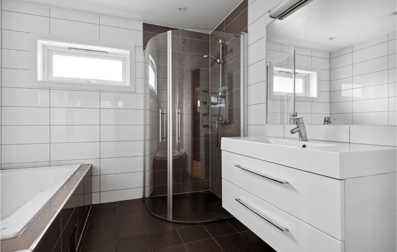 Apartment 3 Bedroom Awesome In Nesttun Bergen