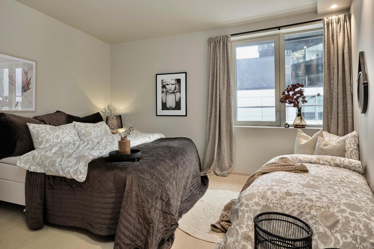 Brand New And Luxurious Penthouse In Centre! *