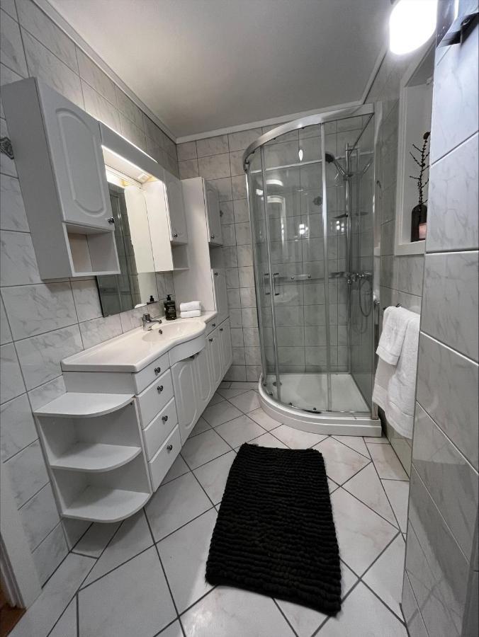 Spacious Close To The Centre