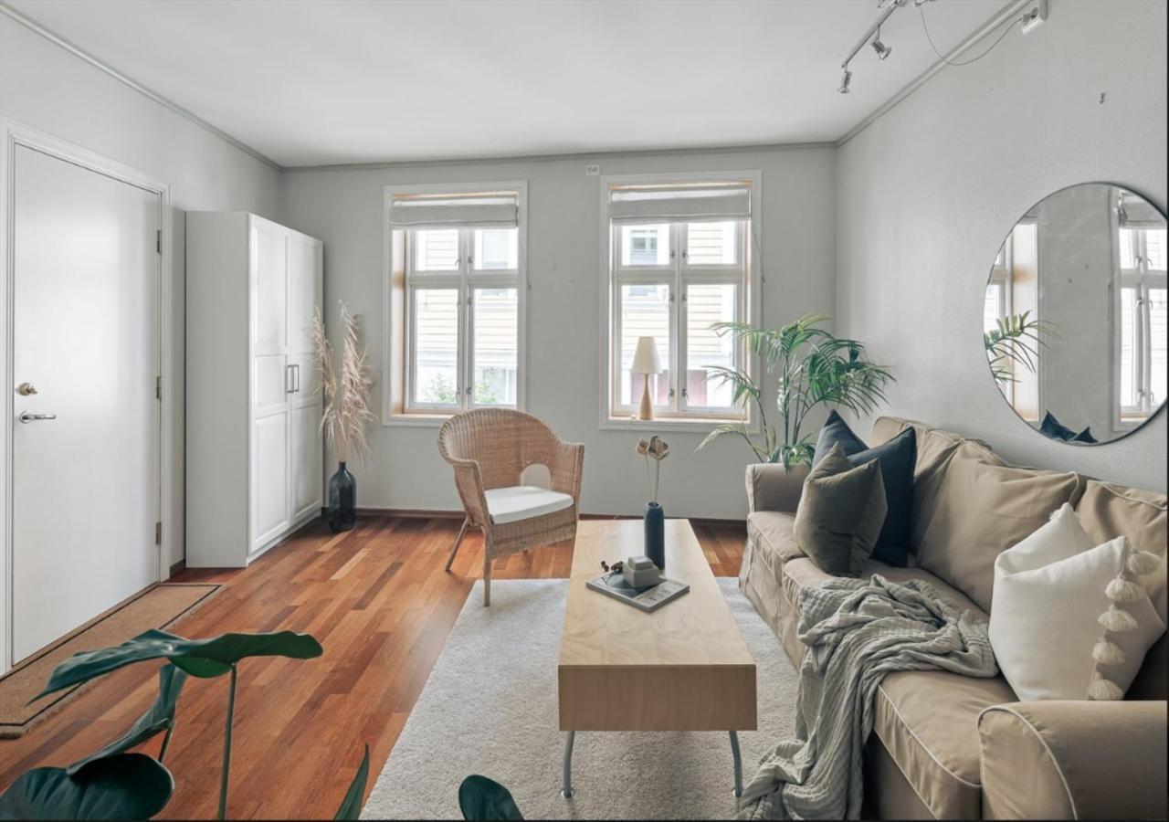 Apartment Center *