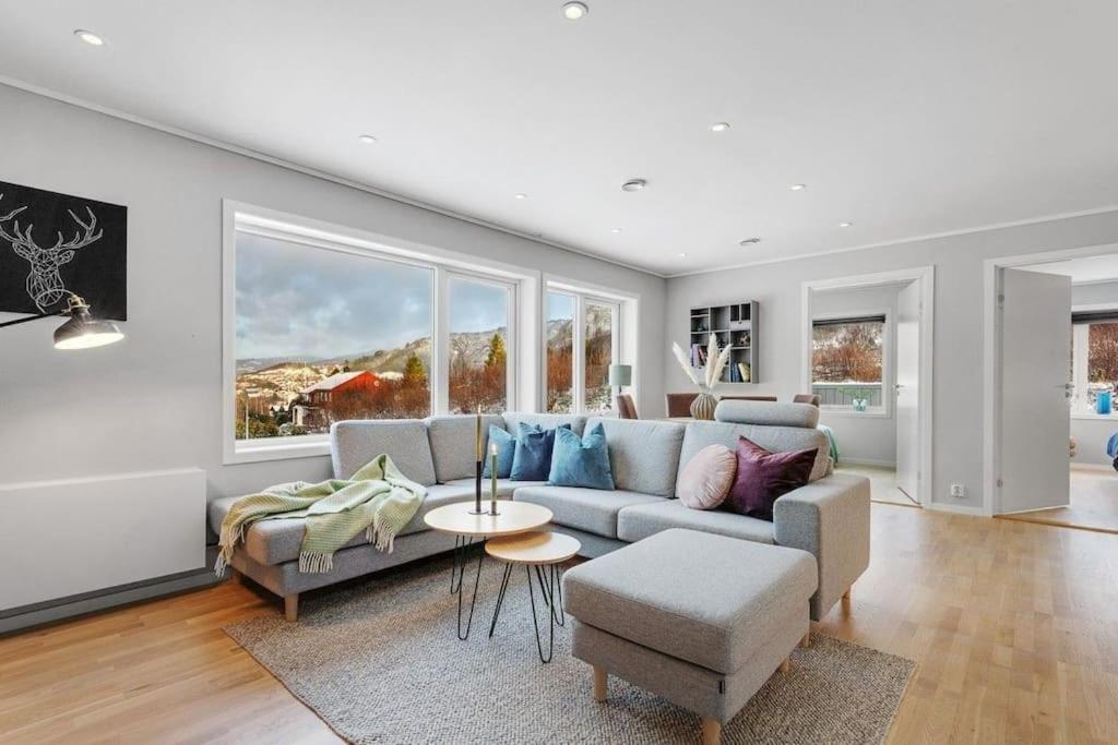 Stor Og Moderne I Indre Arna Gratis Parkering!! Apartment *