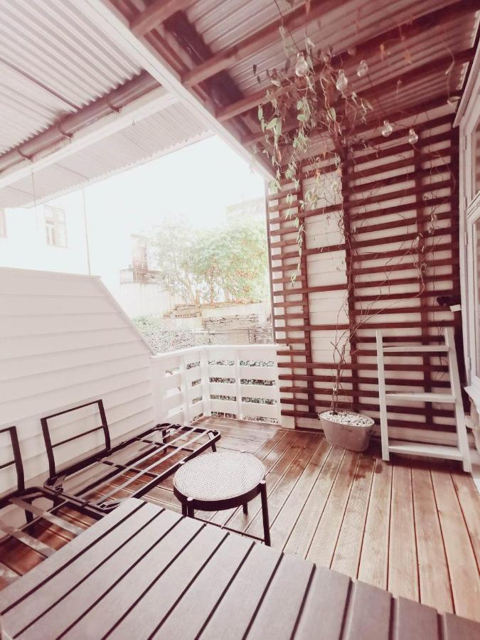 Apartment Center *