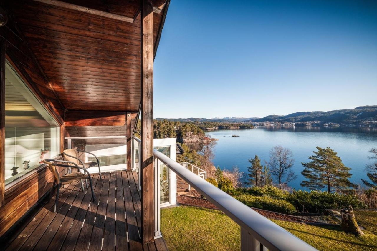 Arboretet: Seaside Retreat With Private Pool & Sauna In