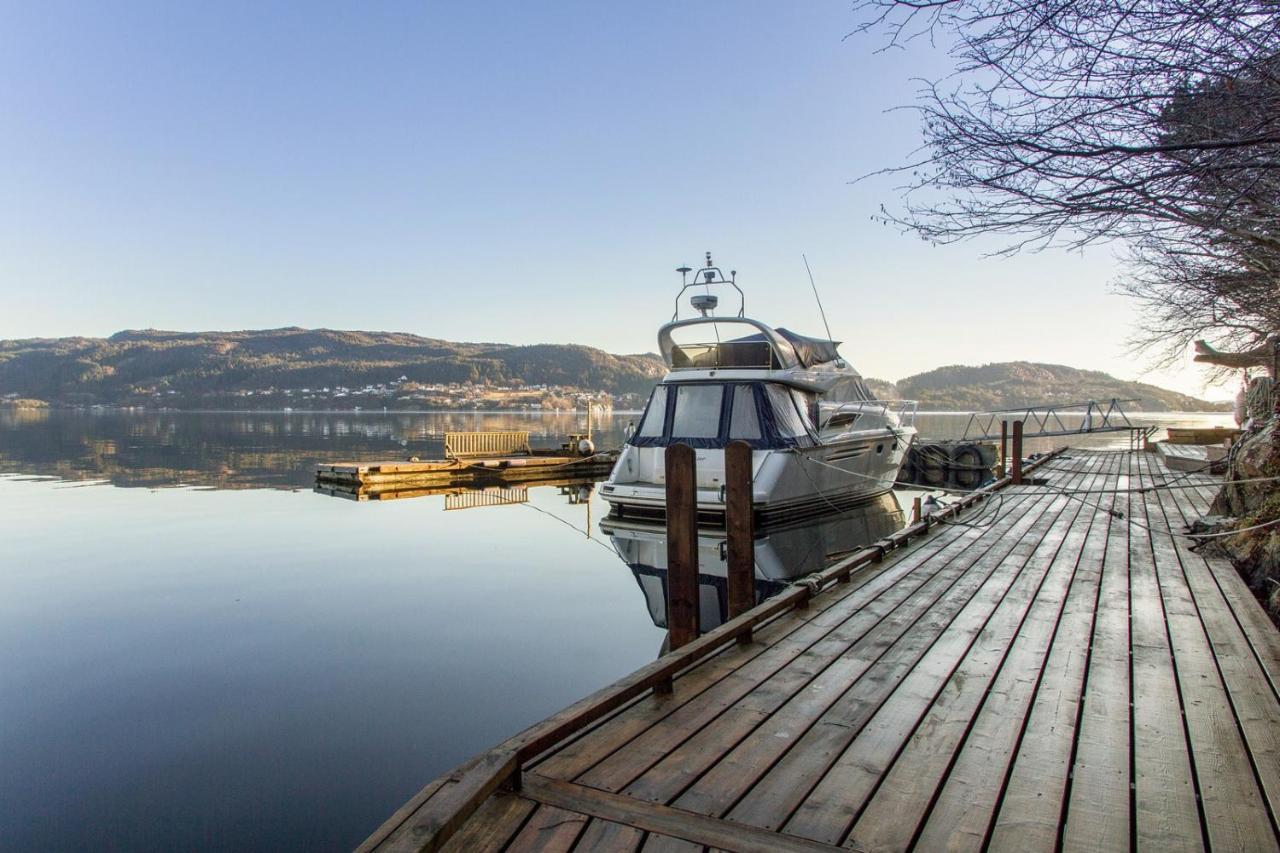 Villa Arboretet: Seaside Retreat With Private Pool & Sauna In Bergen