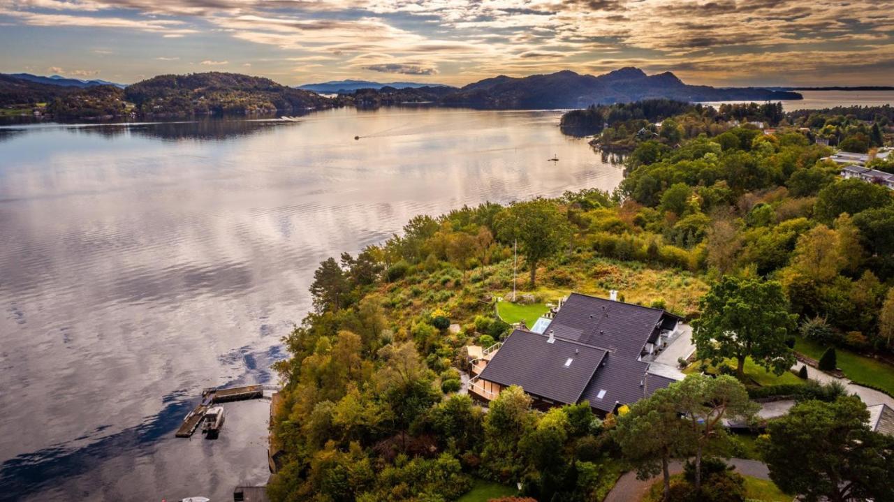 Villa Arboretet: Seaside Retreat With Private Pool & Sauna In *