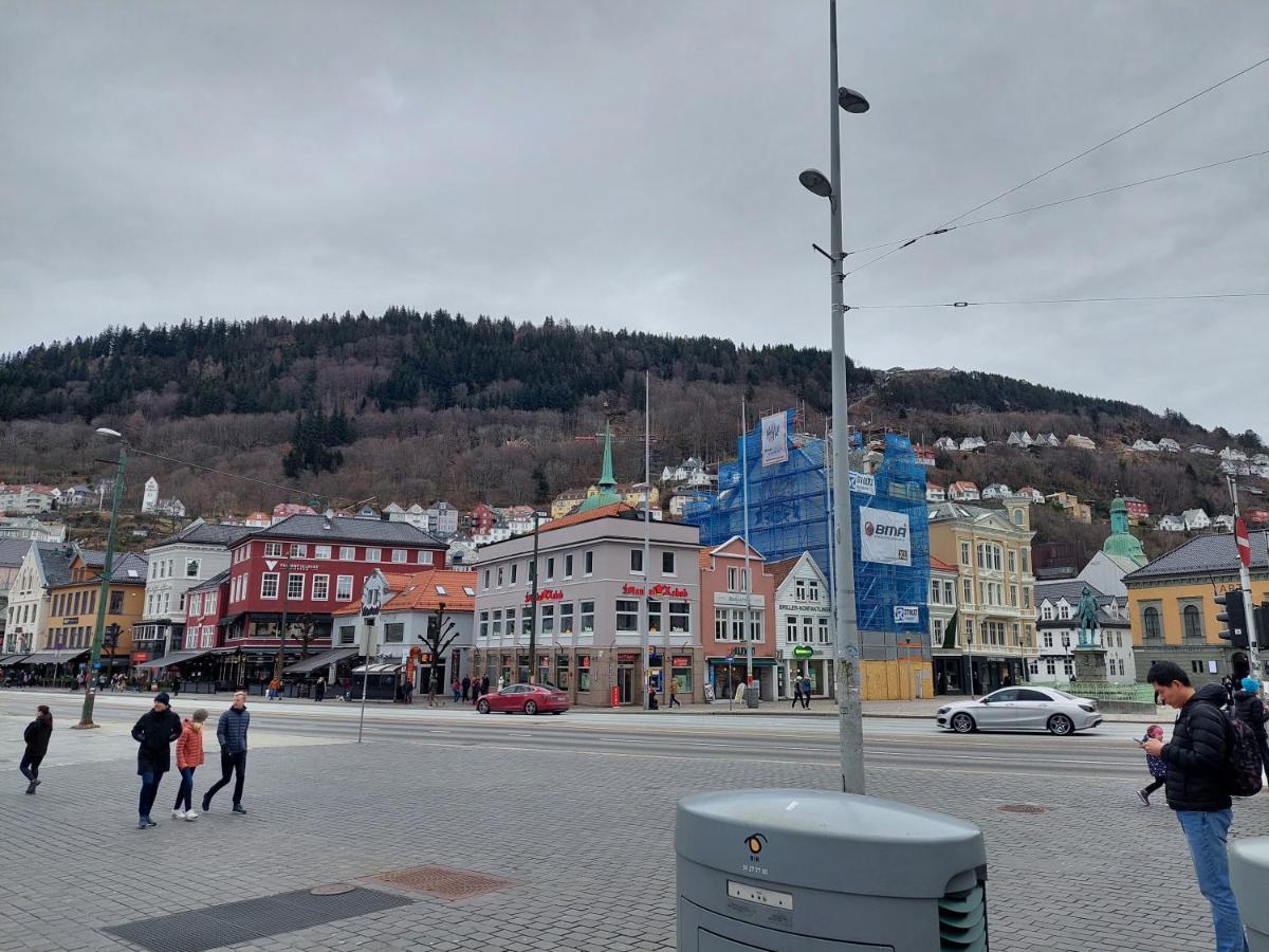 Center * Bergen