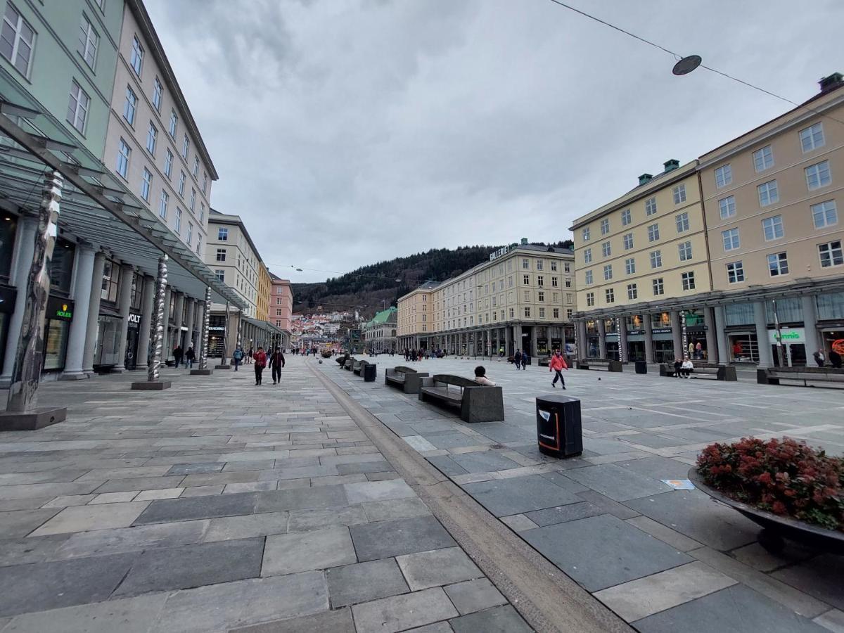 Center * Bergen