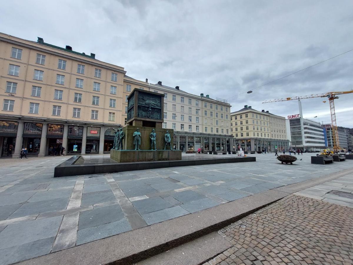 Center * Bergen