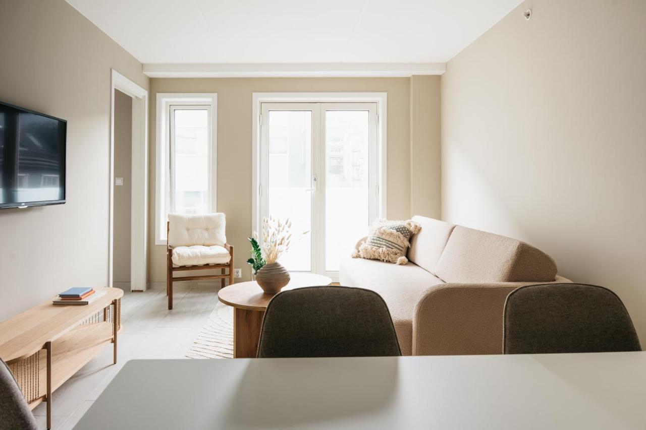 Urban - Stylish Scandinavian Gem With French Balcony Bergen