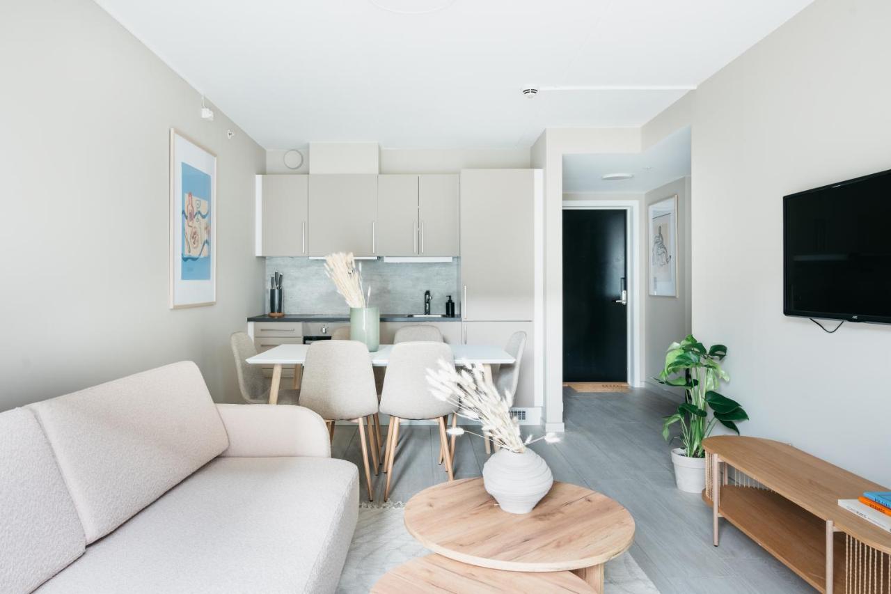 Urban - Stylish Scandinavian Gem With French Balcony Apartment Bergen