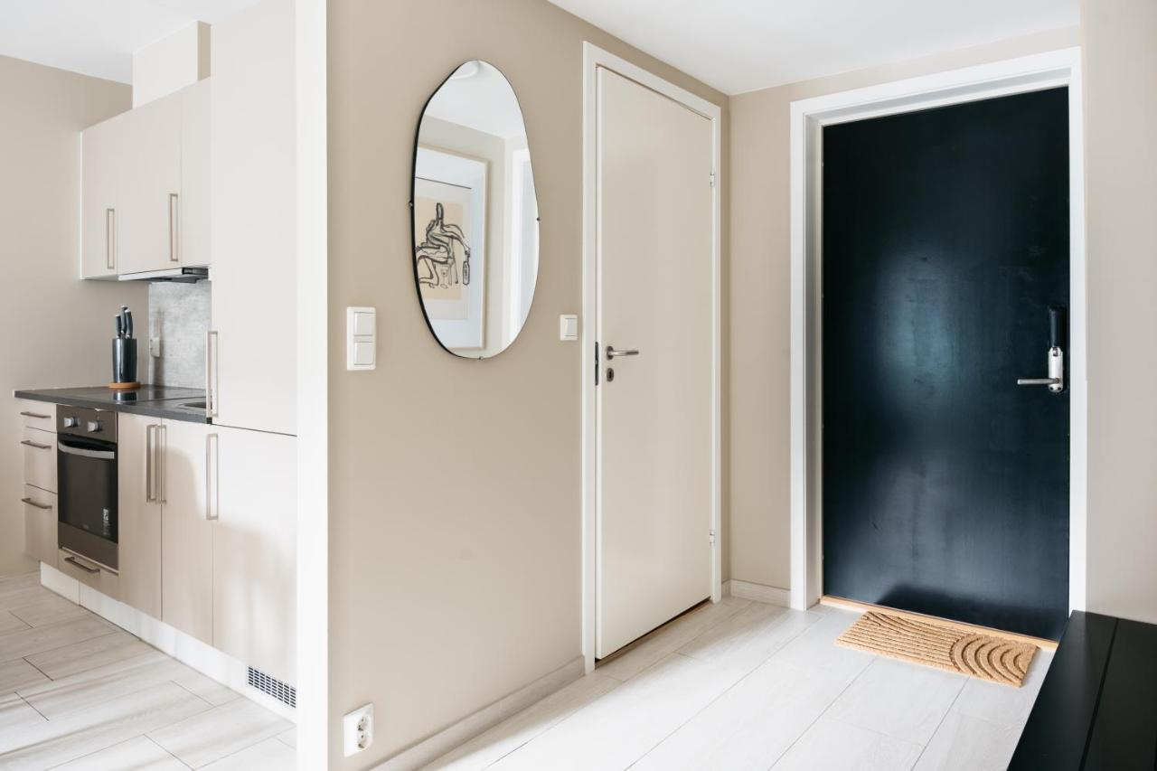 Urban - Stylish Scandinavian Gem With French Balcony *