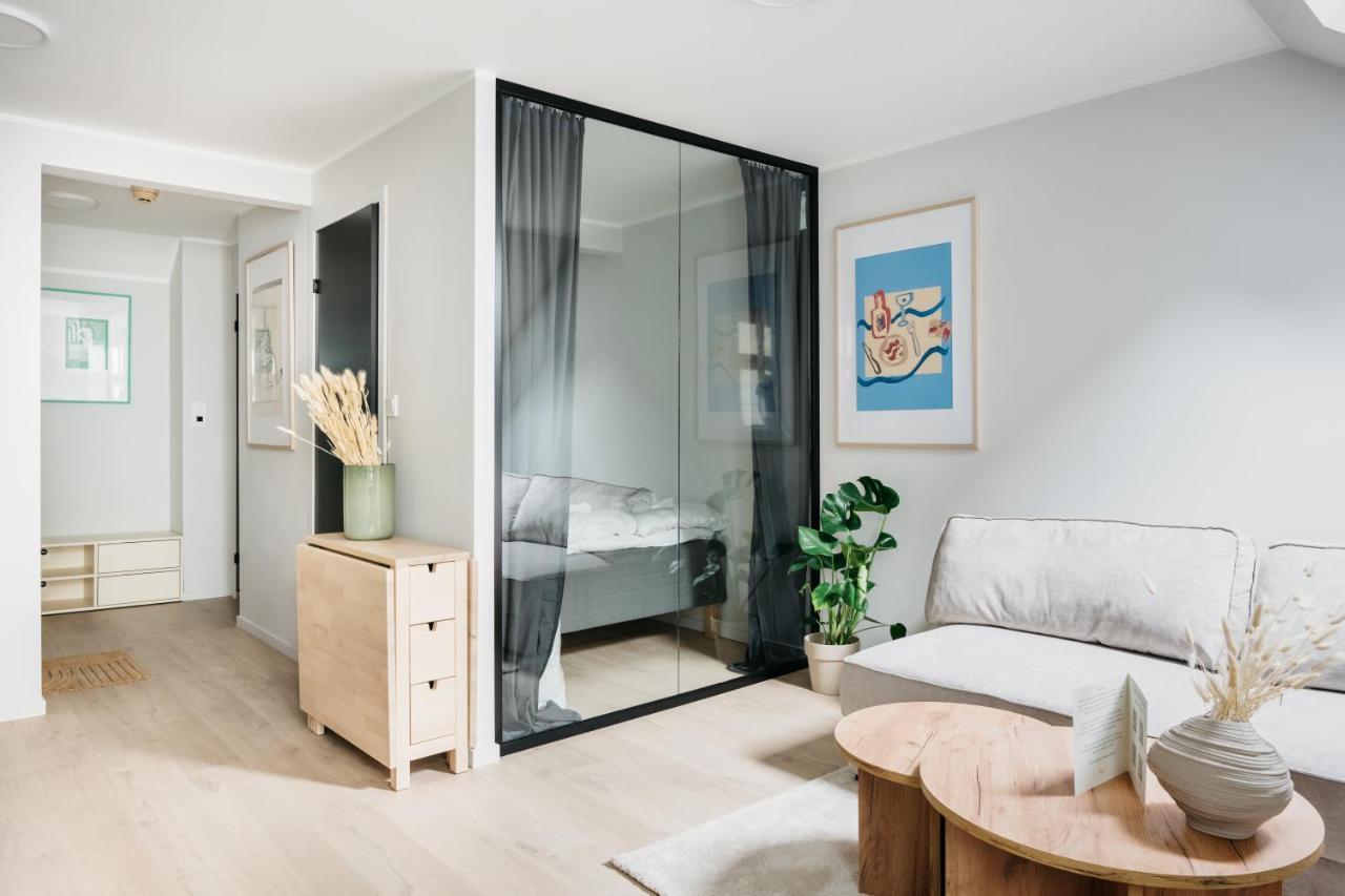 L Floyen Apartment *
