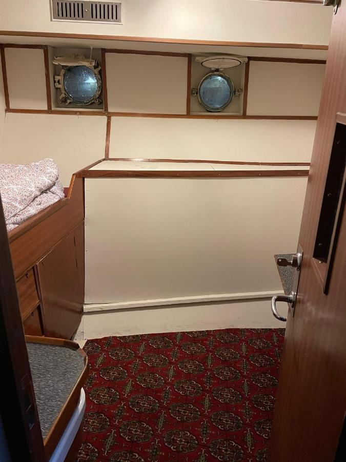 Showboat Båthotell Bergen
