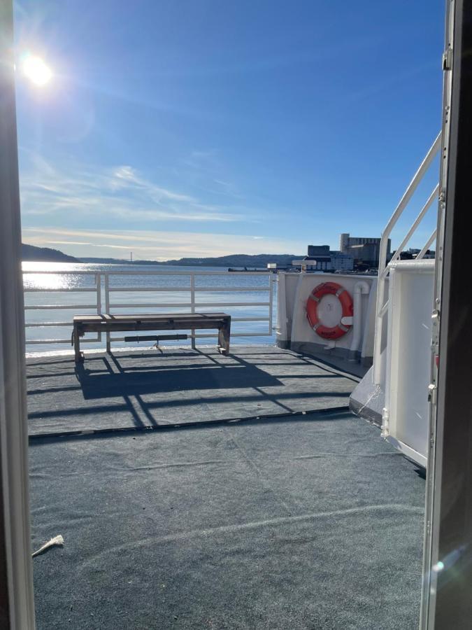 Showboat Båthotell *