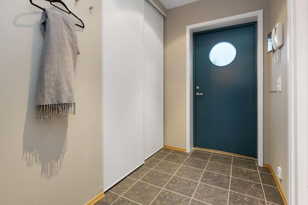 Floor With Mountain View, Terrace 22sqm, Free Parking * Bergen