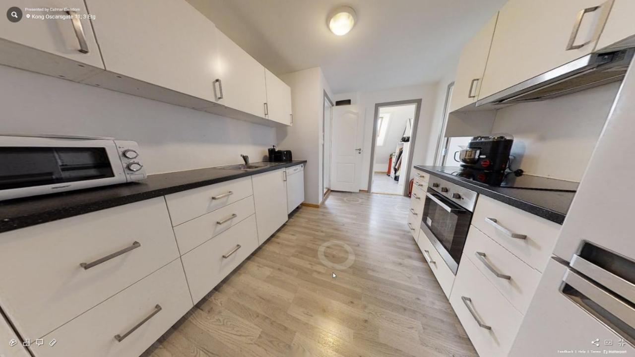 Spacious, 1 Minute From Bryggen! Apartment *