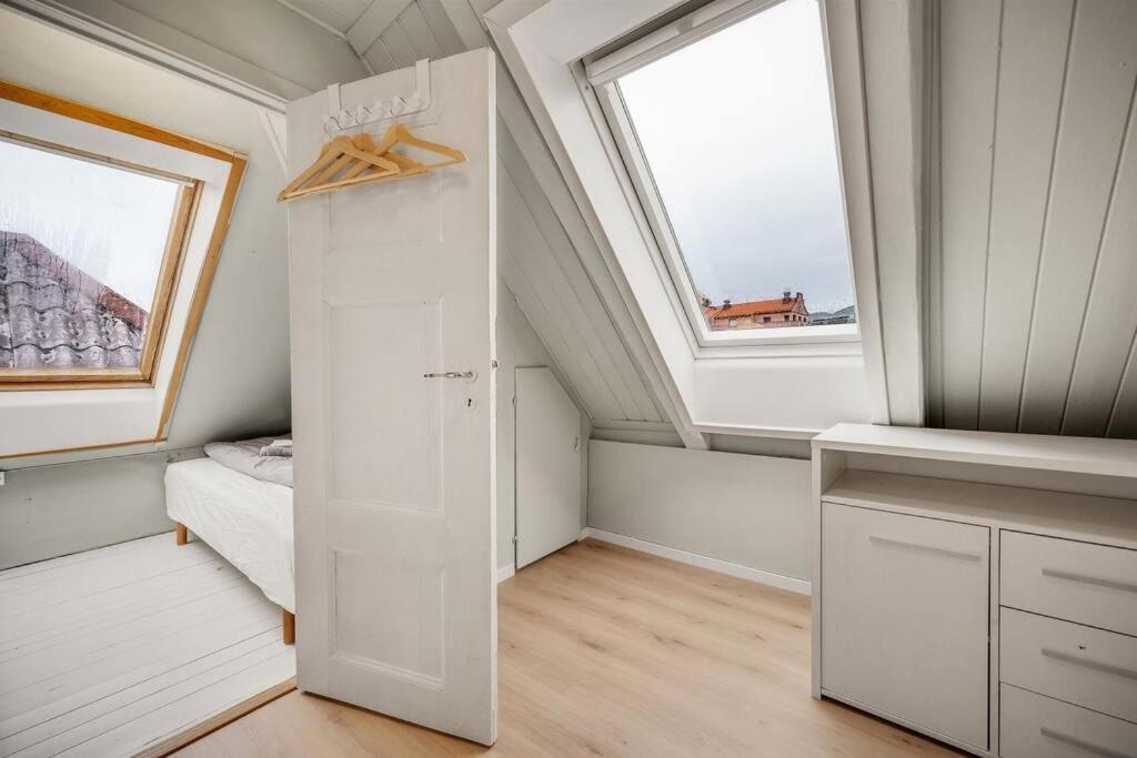 Dinbnb Homes I 4-bedroom Historical House In Romantic Surroundings Holiday home