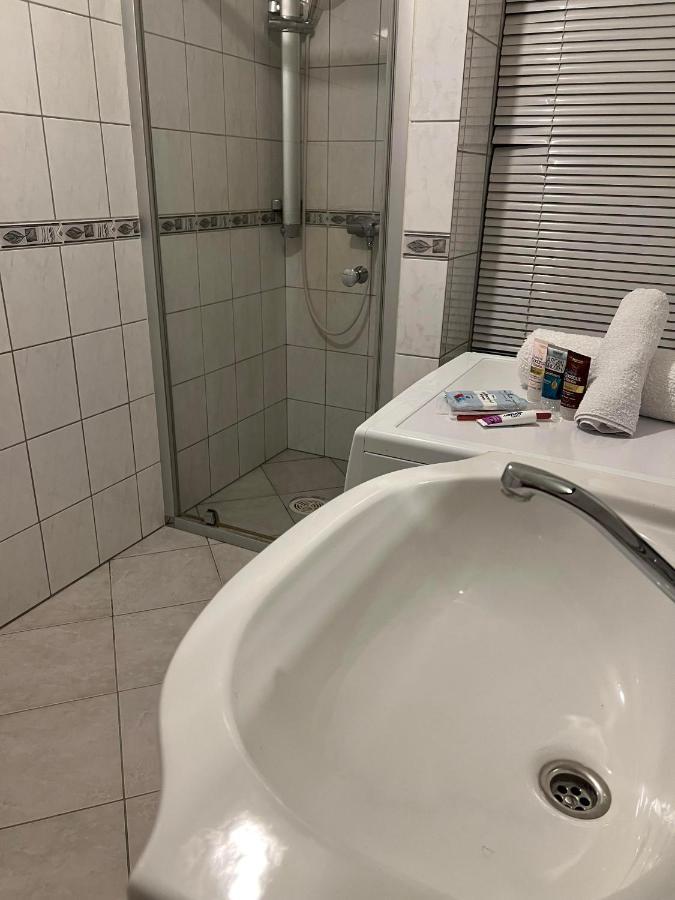 Apartment In Asane