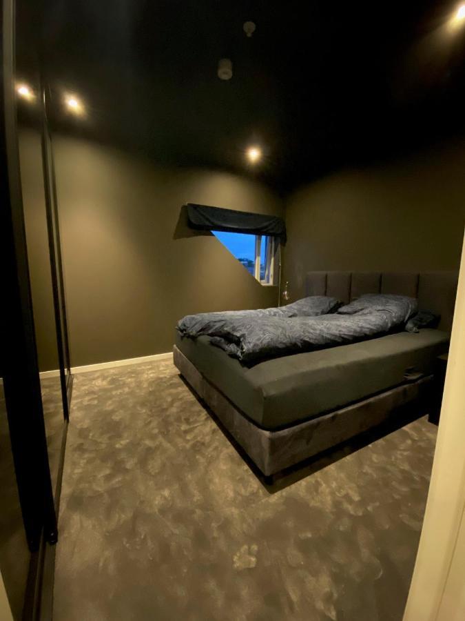 Penthouse With Private Balcony In The City Centre Of Apartment