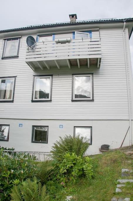Modern With Free Parking * Bergen