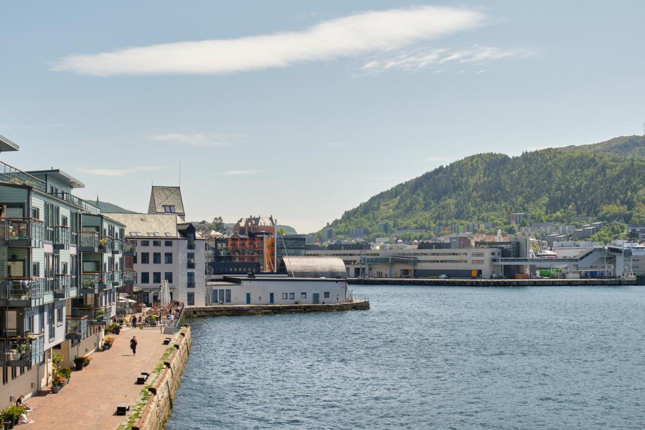 Apartment Sea-kissed Elegance: Your City Retreat Bergen
