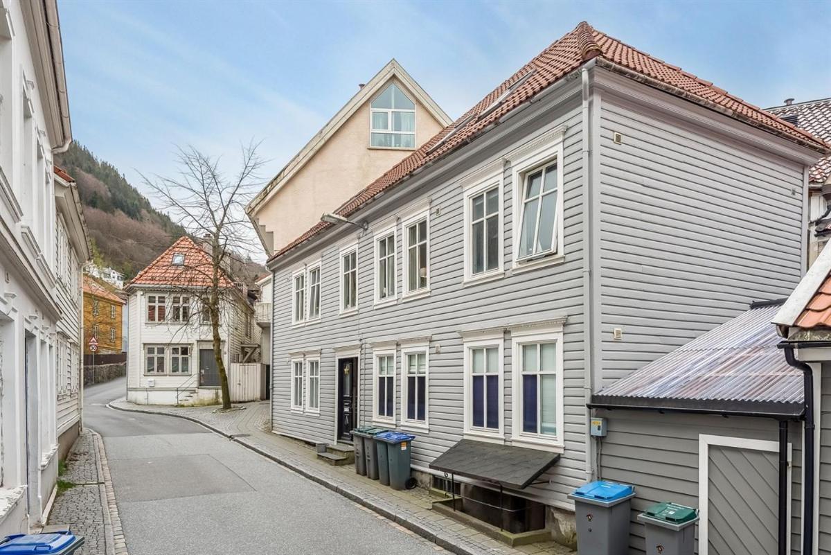 Lägenhet Sentrumsnaert I Bergenhus *