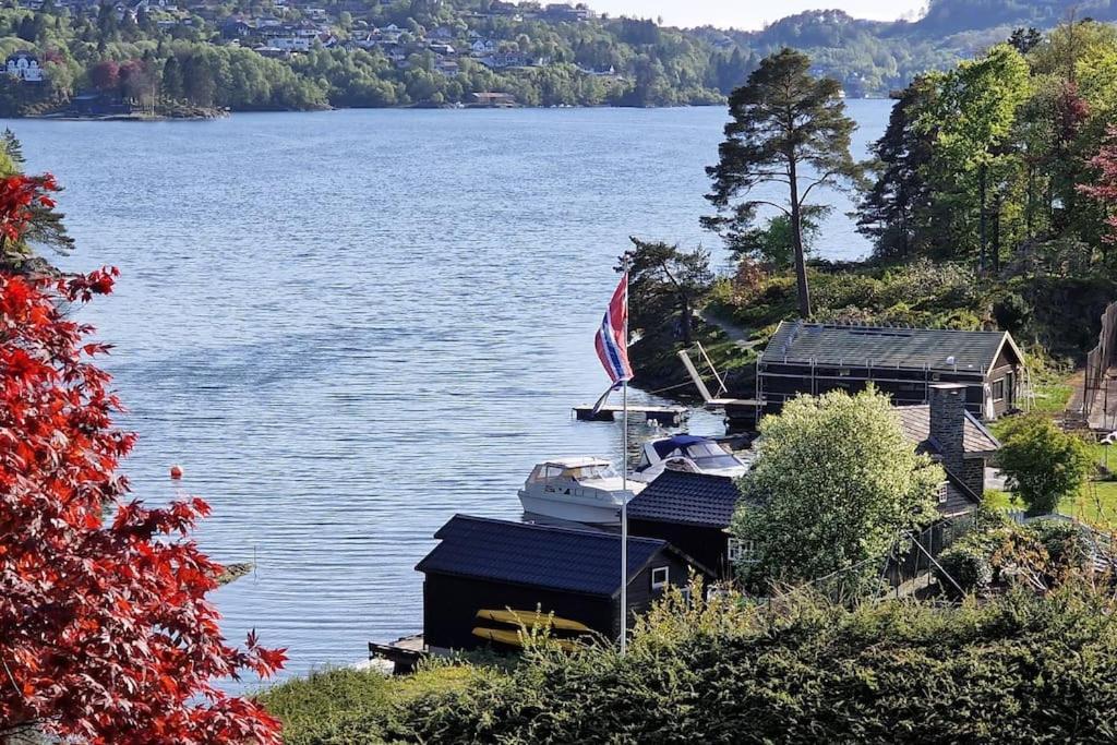 Luxurious At Troldhaugen Villa *