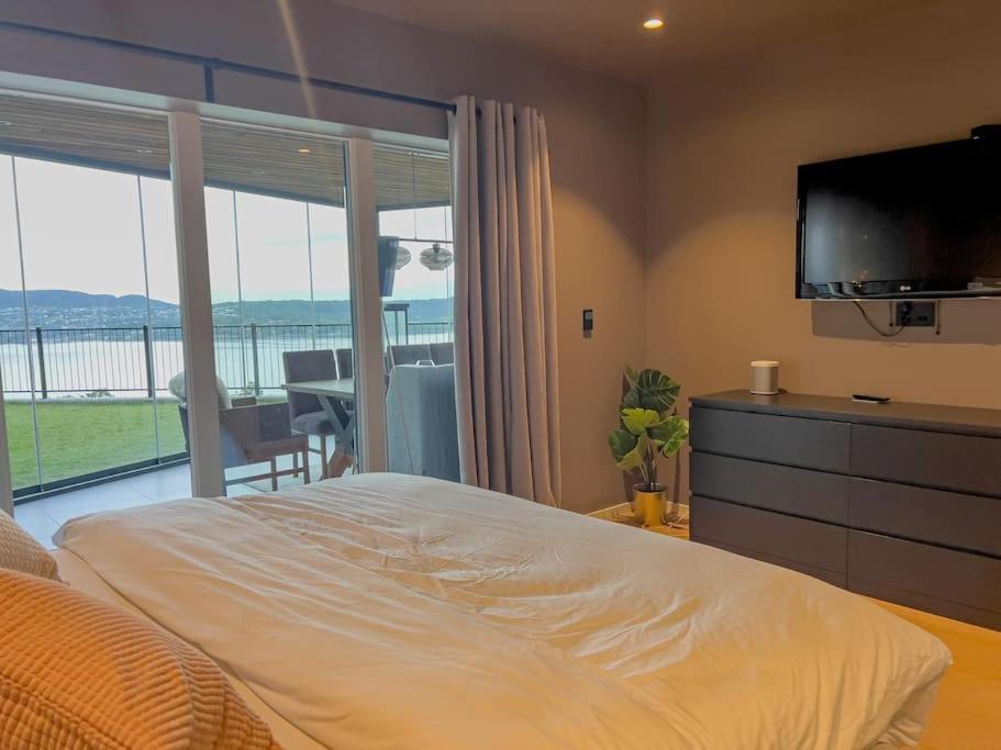 Sjoutsikt, Jacuzzi Og Solfylt Apartamento
