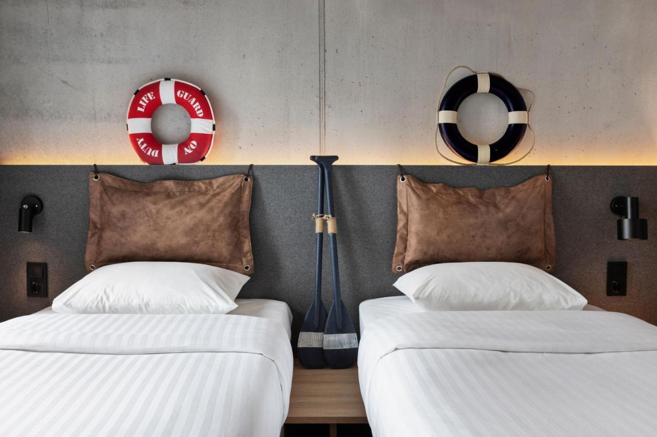 Moxy Hotel