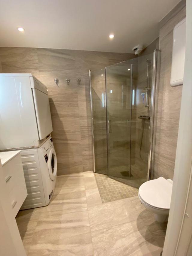 Modern With Free Parking * Bergen