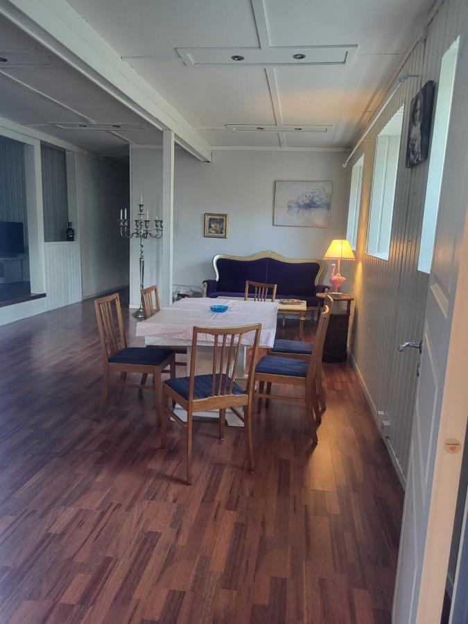 Guest house Nydelig Beliggenhet, Fjord Utsikt - Elegant Rom *