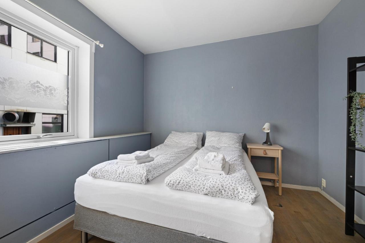 Modern - Work Friendly - Quiet Area Apartment Bergen