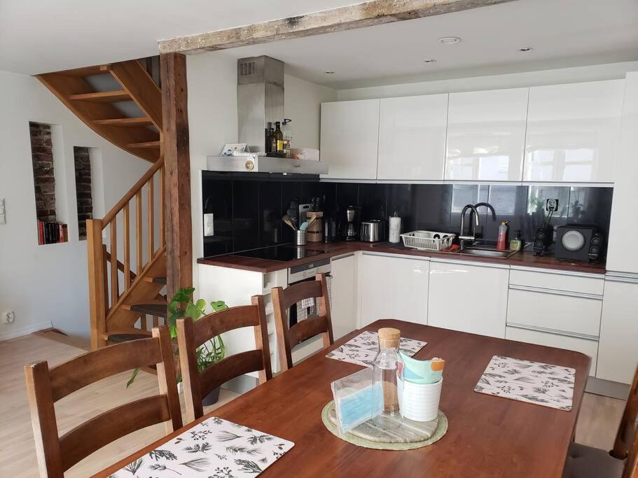 Apartment Cosy, Modern Townhouse In Sentrum *