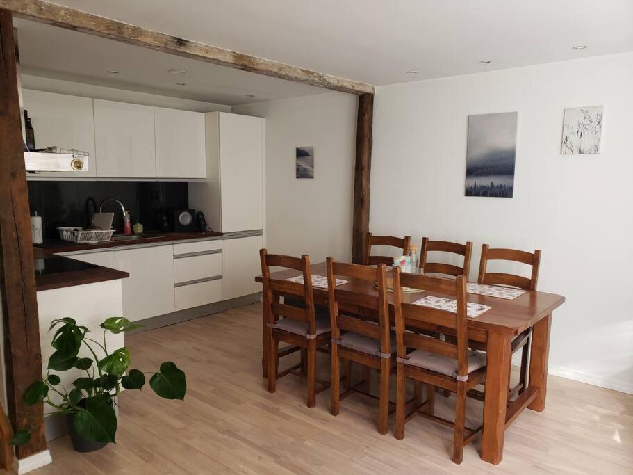 Cosy, Modern Townhouse In Sentrum *