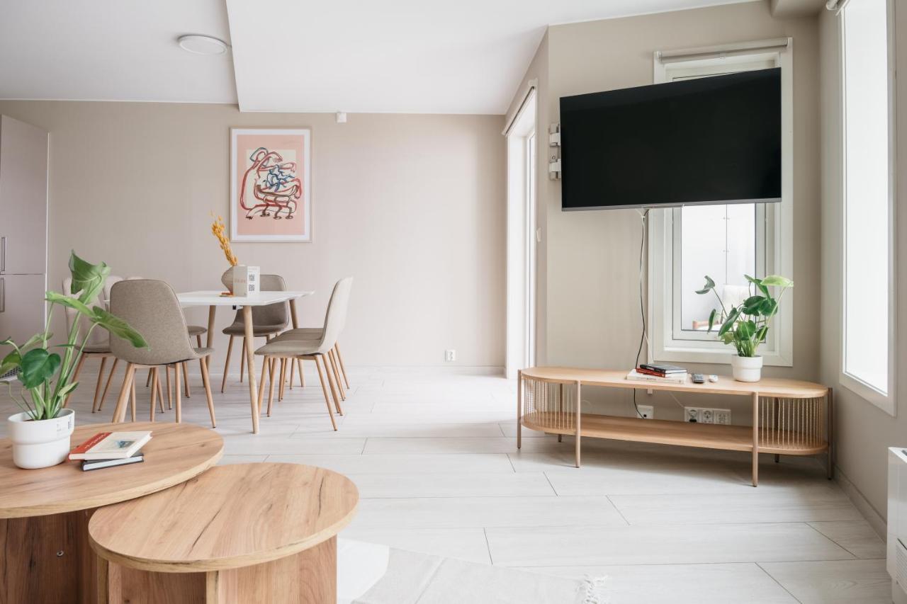 Apartment L Urban - Spacious With Private Terrace *