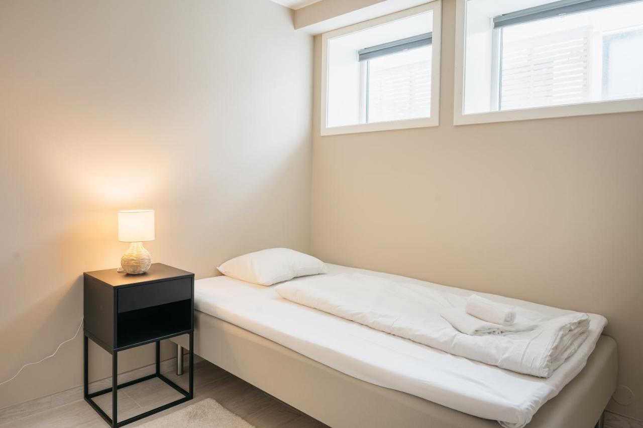 L Urban - Spacious With Private Terrace Apartment Bergen