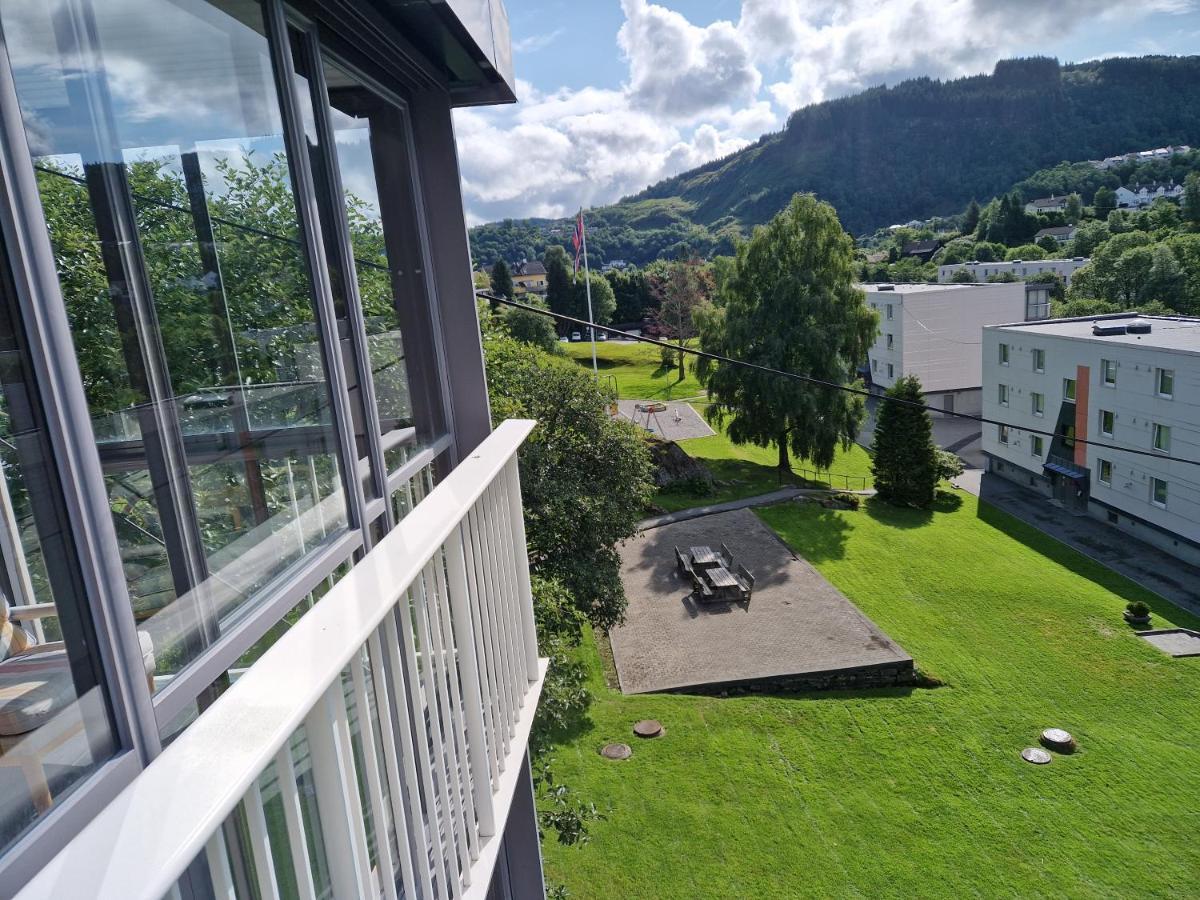 Apartment Toppleilighet I Fana