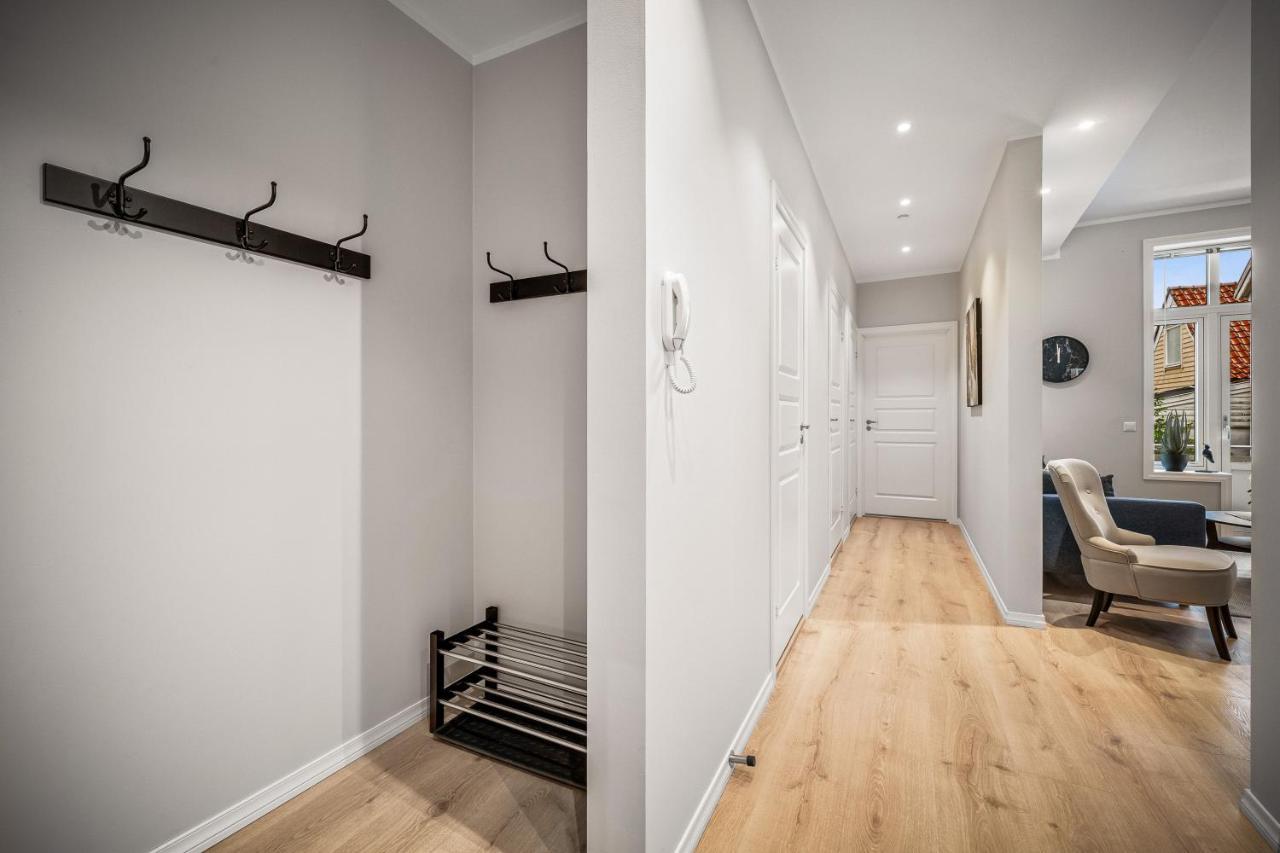 Apartment Corner *