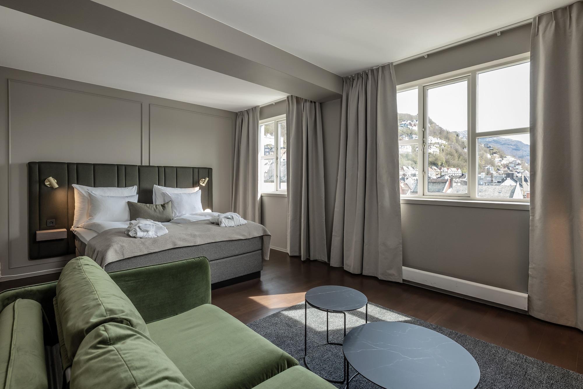 Clarion 4*