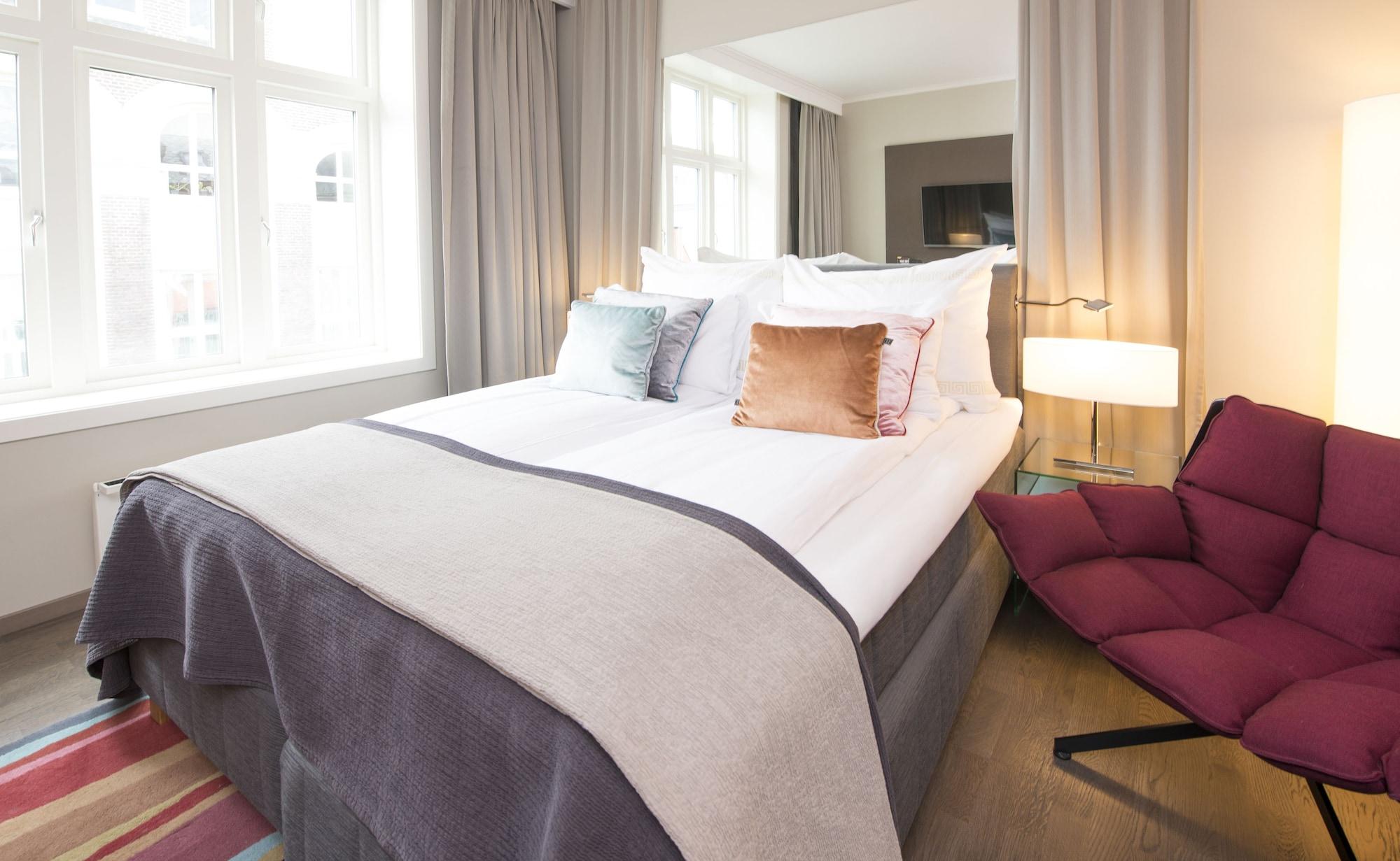 Clarion Admiral Hotel 4*