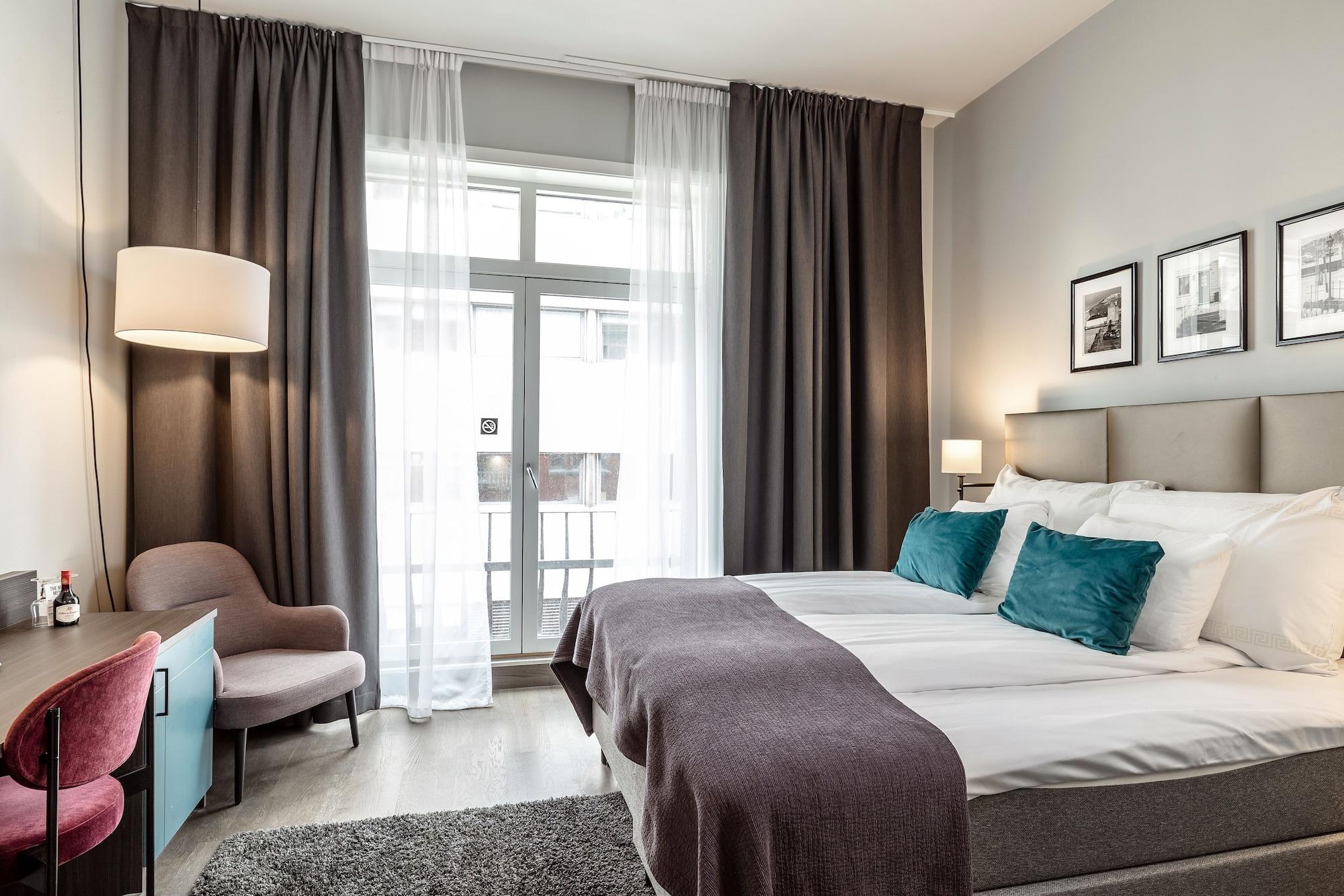 Clarion Admiral Hotel