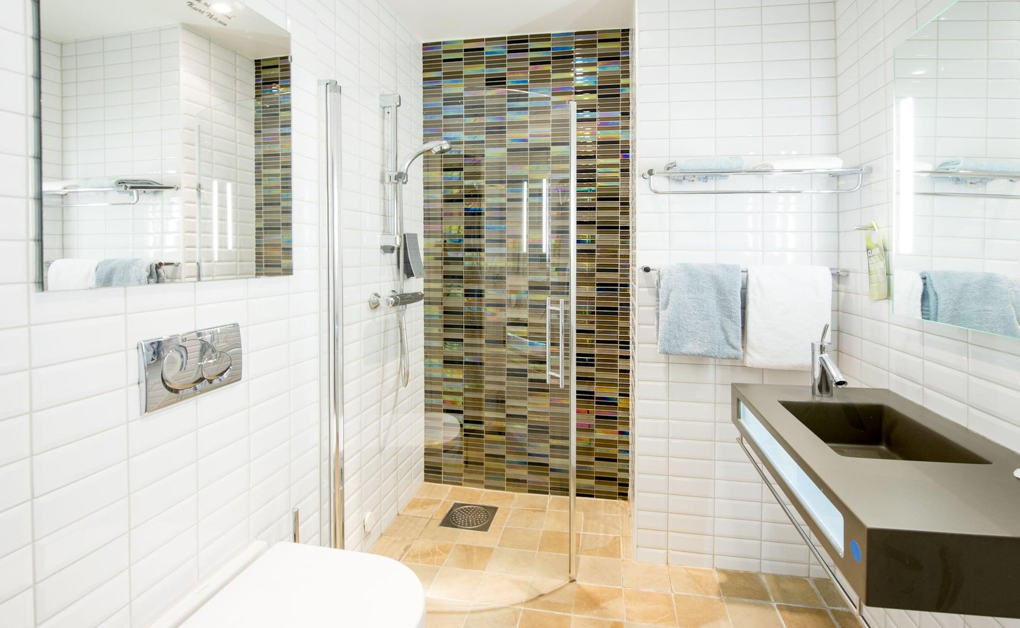 Clarion Admiral Hotel