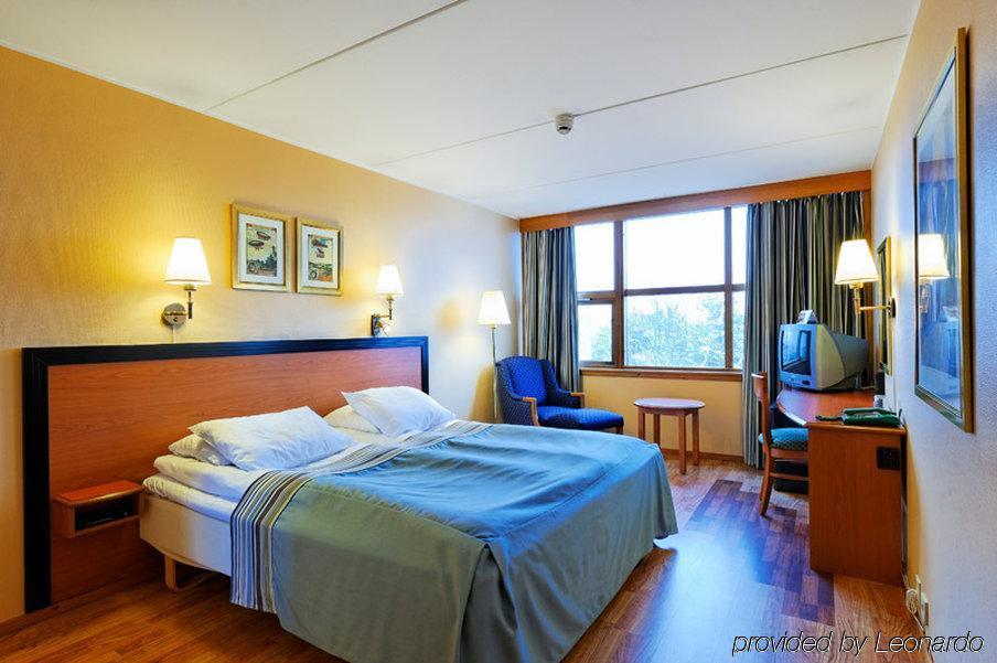 Thon Airport Hotel 4*